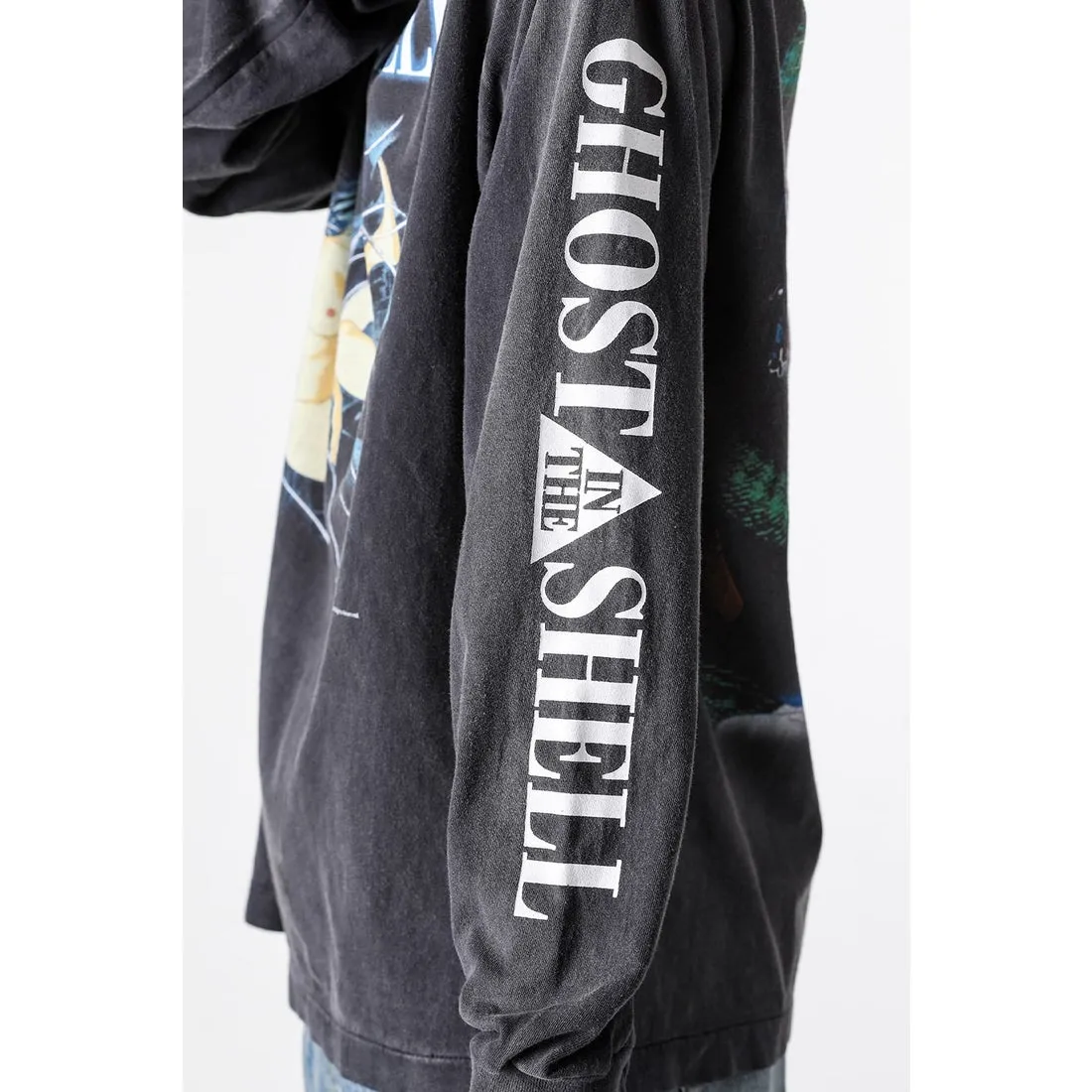 SAINT Mxxxxxx × GHOST IN THE SHELL Ghost in the Shell GS_LS TEE/GITS/BLK Big IP Ghost in the Shell co-branded model Sleeping Motoko Kusanagi Retro distressed long sleeves Washed black S-XL Ready-to-wear Assute dyeing Full-body spray fade/replacement fade Correct accessories Joint LOGO wash mark/main mark/cherub mark Super complex printing replica The drawing/pattern making cycle is very long and the hand graffiti is dirty.